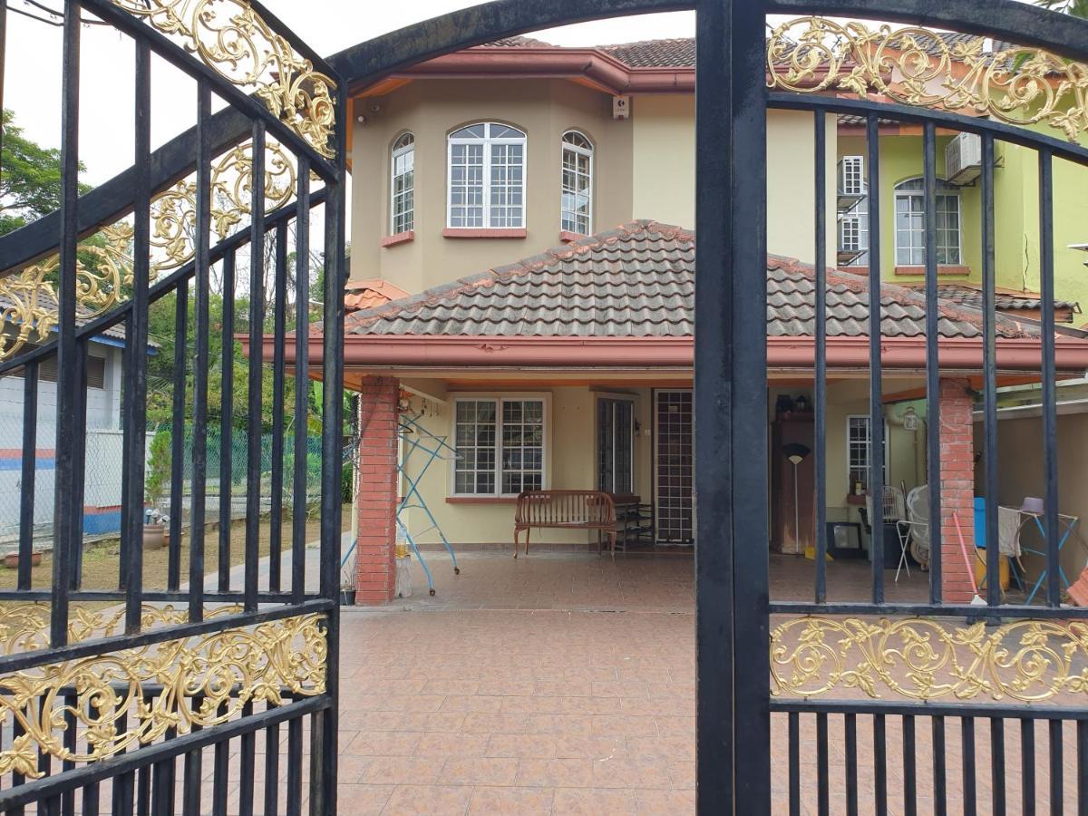 Lavender Impian Homestay 加影 外观 照片