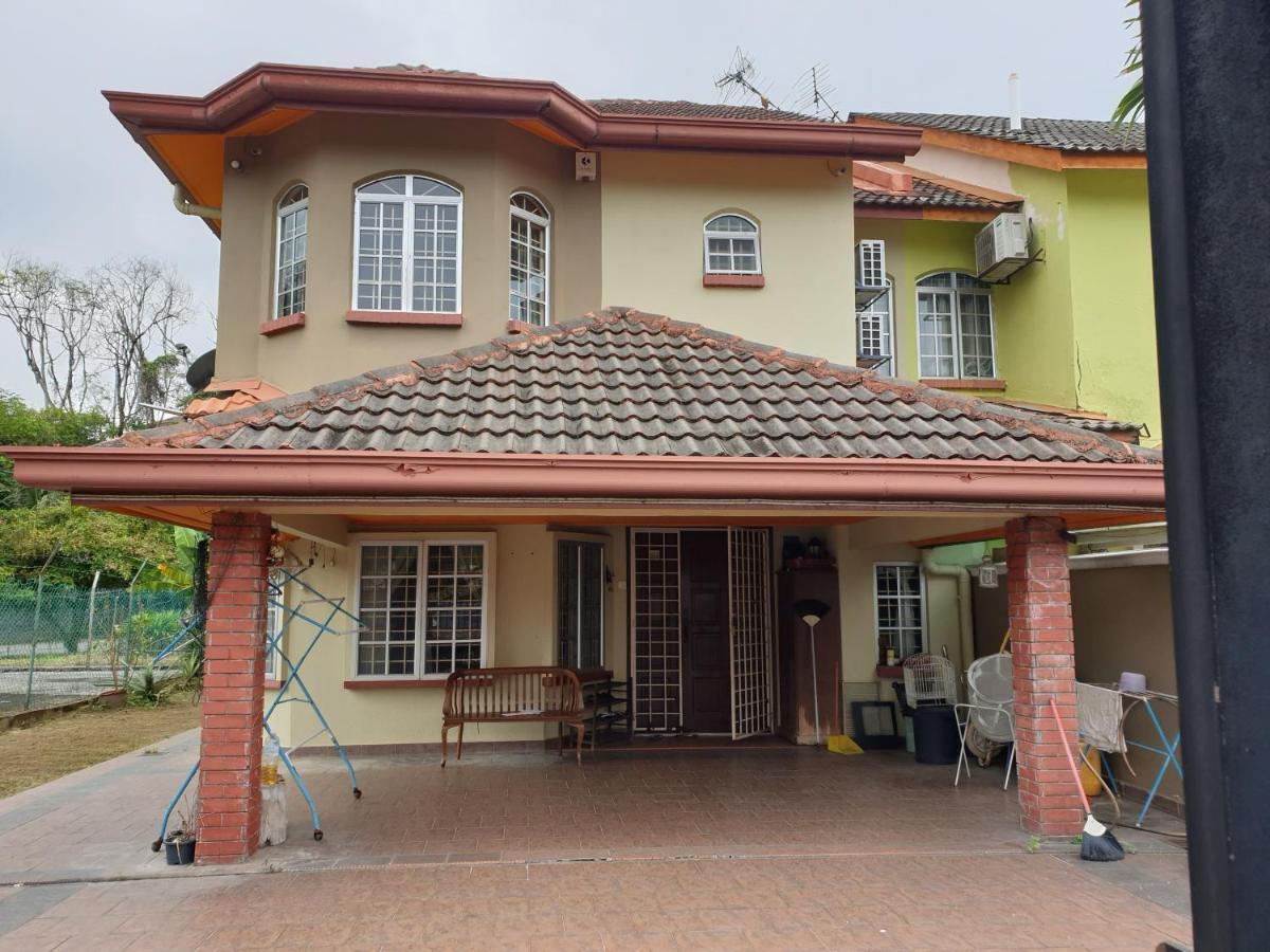 Lavender Impian Homestay 加影 外观 照片